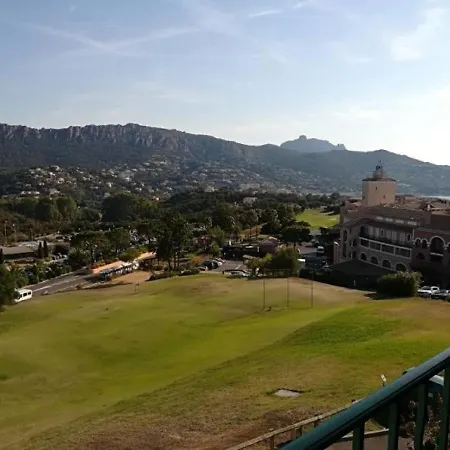 3 Pieces 6/7 Personnes Au Calme - Cap Esterel, Cote D'azur Appartement *