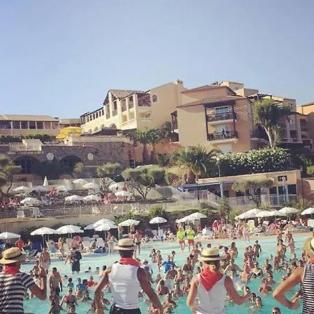 3 Pieces 6/7 Personnes Au Calme - Cap Esterel, Cote D'azur Appartement *